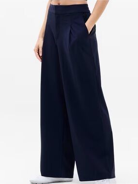 Athleta NWT Pinnacle high rise wide trouser black regular size 0 ret:$129